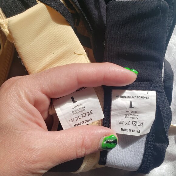 Woman’s Triangle Large Bra Assholes live forever Bundle - Picture 3 of 3